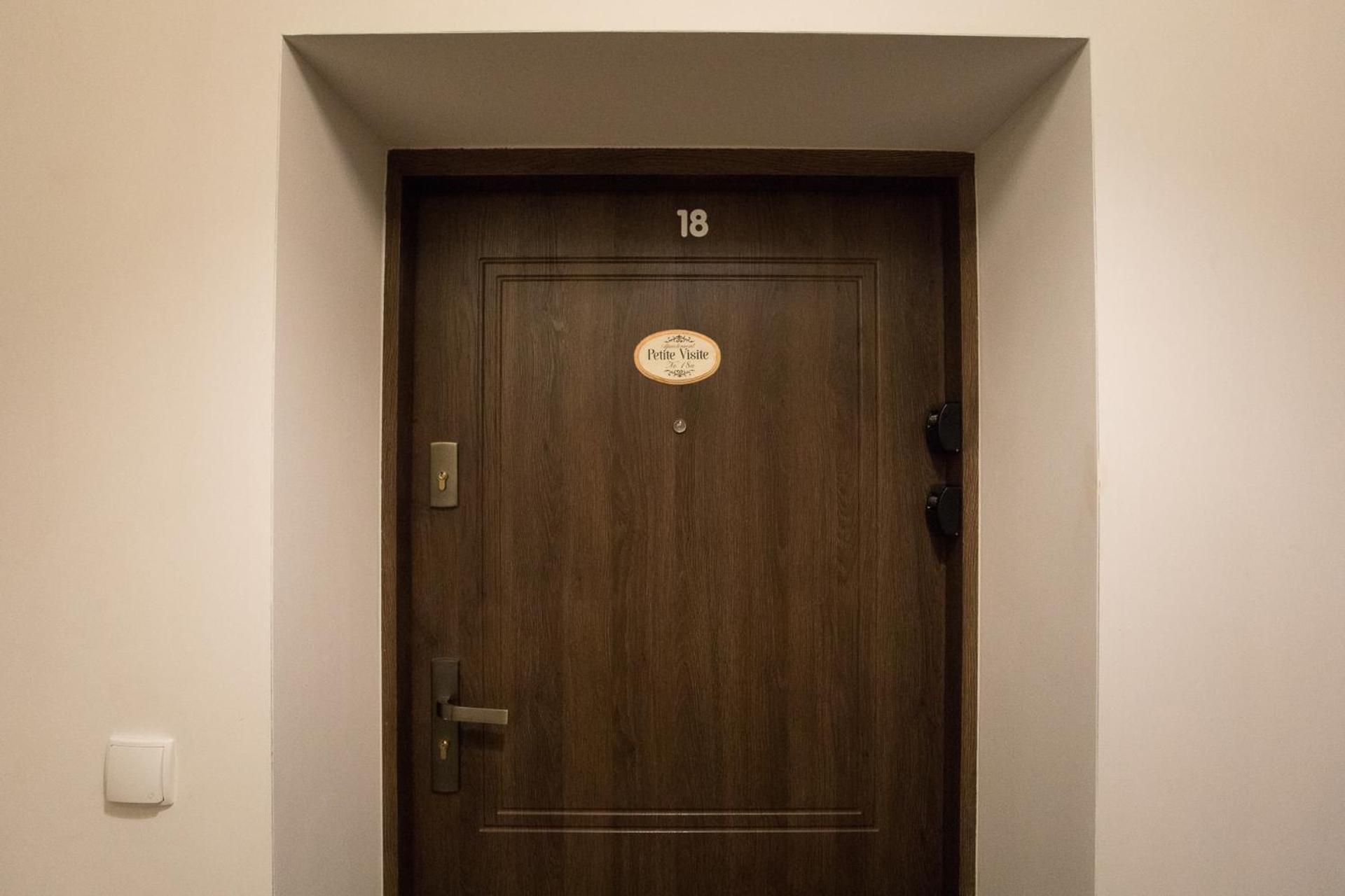 Petite Visite No 18A I 18B Apartment Torun Bagian luar foto