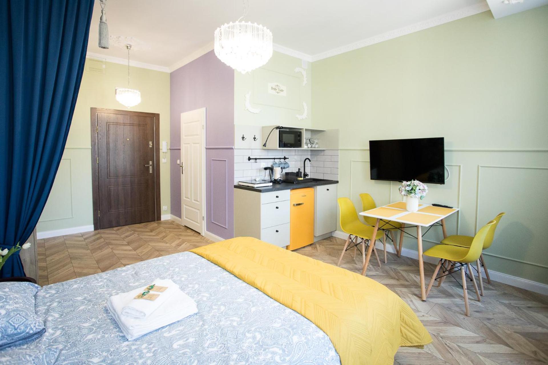 Petite Visite No 18A I 18B Apartment Torun Bagian luar foto