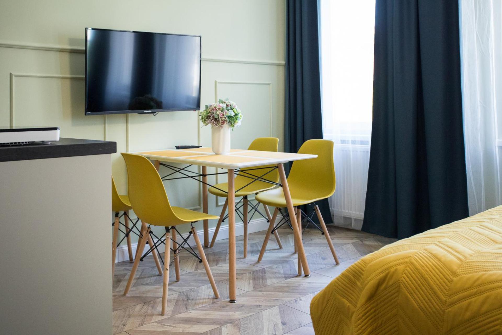 Petite Visite No 18A I 18B Apartment Torun Bagian luar foto
